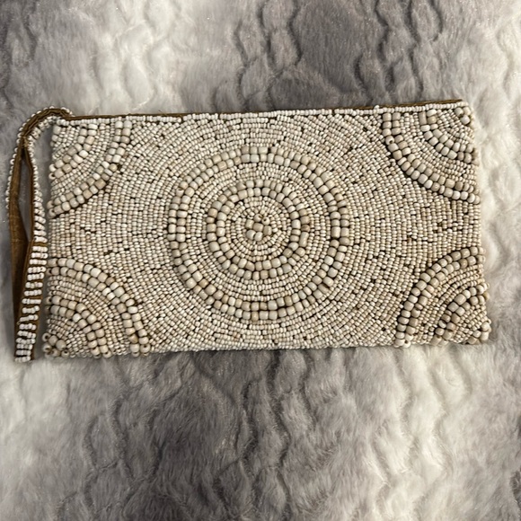 Tommy Bahama Clutch / Wristlet - Picture 1 of 3